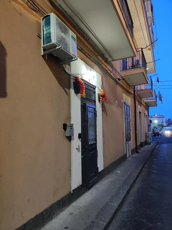 Robert Holiday Apartment Catania Casa vacanze